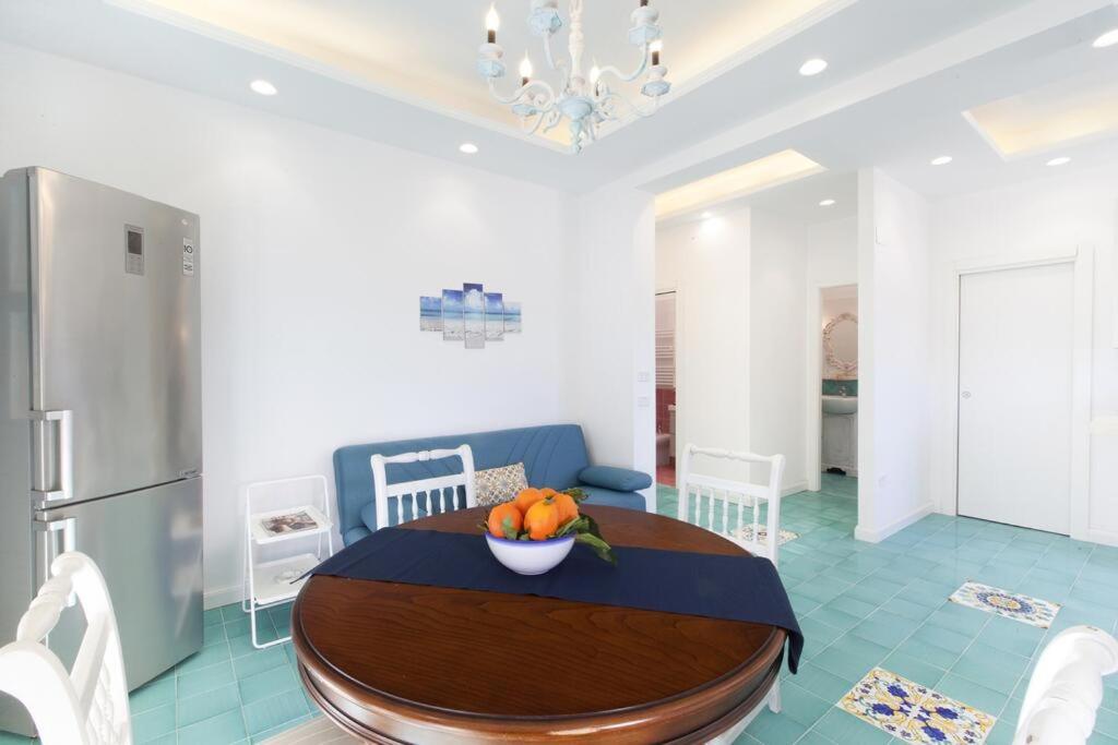 Super Attico Vista Mare Con Piscina Apartment Соренто Екстериор снимка
