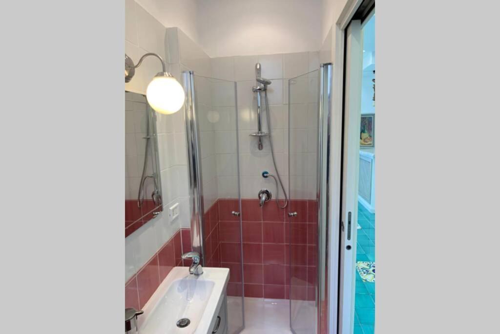 Super Attico Vista Mare Con Piscina Apartment Соренто Екстериор снимка
