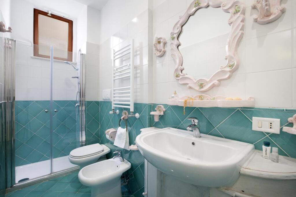Super Attico Vista Mare Con Piscina Apartment Соренто Екстериор снимка