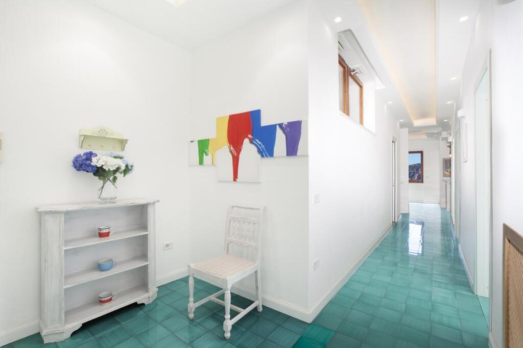Super Attico Vista Mare Con Piscina Apartment Соренто Екстериор снимка